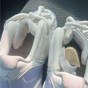 Selling my Jordan 11’s
